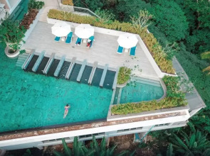 Апартаменты Veloche Group by Continent