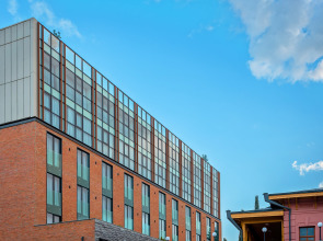 Отель Ramada By Wyndham Tbilisi Old City