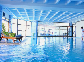 Отель Constantinou Bros Athena Royal Beach