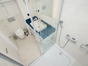 Апарт-отель Central Hotel Orbi City Batumi block ABC