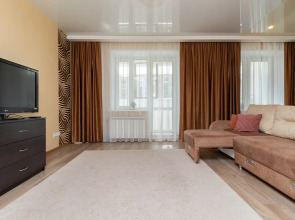 Квартира Happy House Просторная студия с балконом