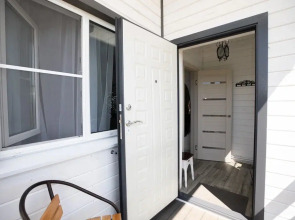 Частный дом стильный рядом с источником