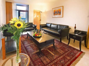 Отель Jerusalem Gardens Hotel & Spa