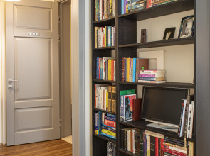 Апартаменты на тихой улице у Авроры