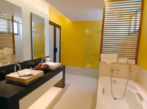 Отель The Zign Premium Villa