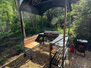 Шале Зеленый домик в лесу на Живописной улице