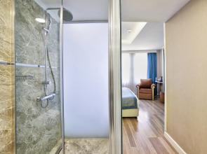 Great Fortune Hotel & Spa