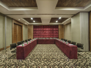 Aska Lara Resort & Spa Hotel