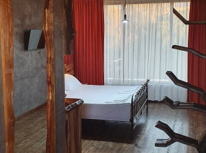 Отель Riverside Inn