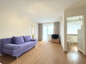 Квартира Двухкомнатная с Балконом и Кондиционером в Центре на Весенней