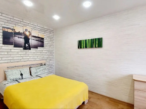 Апартаменты Двухкомнатные на Семафорной 235