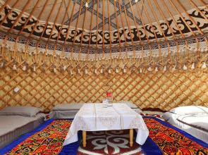 Глэмпинг Agat Yurt Camp