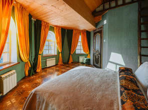 Гостевой Дом Замок в Лесу Пушкинские Горы