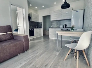 Уютная евродвушка Бирюза возле парка и озера