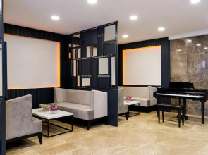 Отель Four Sides Sisli