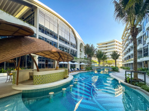 Отель La Green Hotel & Residence Пхукет