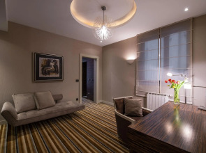 Отель Crystal Hotel Belgrade