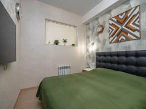 Апартаменты на Ялтинской улице, 12А. ЖК «Шато Лувр»