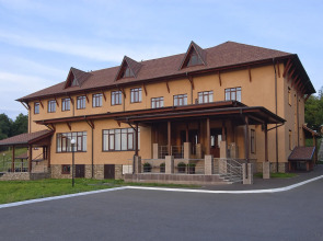 Отель Лесной