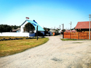 Belyij Dom Na Trasse M4 Don Hotel	