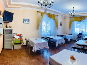 Отель Каприз