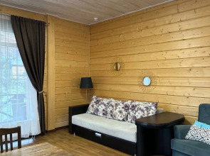 Апартаменты 102 в Family Alley