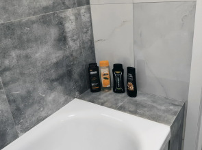 Апартаменты 8 марта 48/1