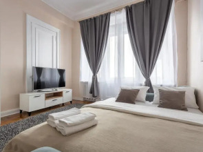 Апартаменты Улучшенные с Балконом и Гостиной