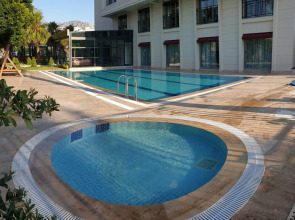 Отель Leaf Port Boutique