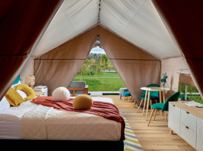 Отель Ладожская Усадьба Коттеджи