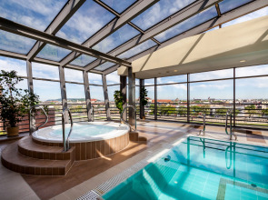 Отель Qubus Krakow