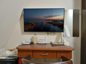 Отель Cronwell Inn Стремянная