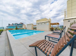 Апартаменты у Дендрария в ЖК Метрополь на самом высоком этаже, где есть бассейн