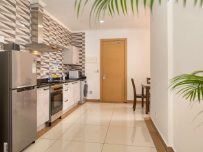 Апарт-отель Royale Suites Luxury Apartment