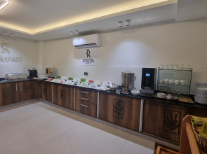 Отель Mic Royal