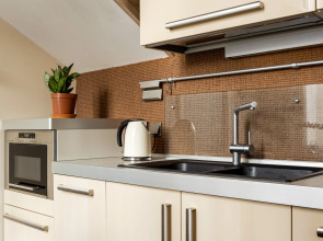 Апартаменты MyhomeYourhome на Таврической 11