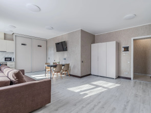 Апартаменты Большая студия для отдыха и восстановления после долгой поездки