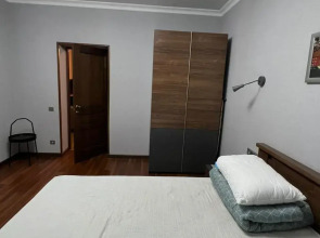 Квартира Уютная и Просторная Трехкомнатная