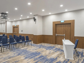 Отель Hampton by Hilton Istanbul Arnavutkoy