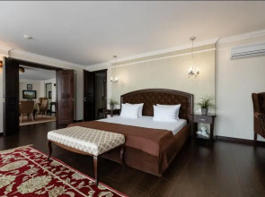 Бизнес Отель Континент