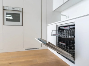 Уютная студия с видом на башни