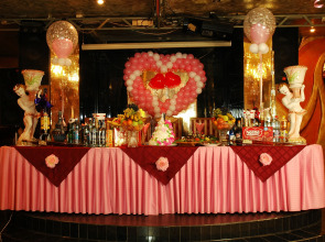 Отель Велес