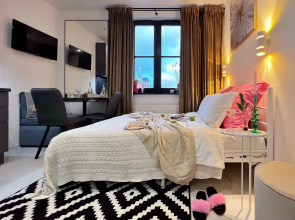 Апартаменты Granada Новая Cтудия в центральной части города на Набережной Обводного канала