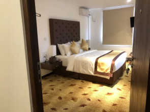 Отель City Colombo 02