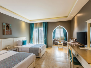 SUNRISE Garden Beach Resort