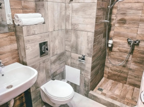 Апартаменты Holiday and Business 2