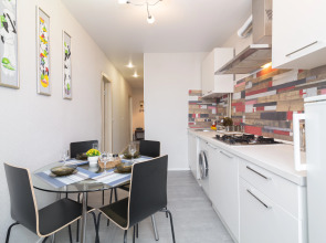 Апартаменты двухкомнатные в самом центре на Большой Покровской 73, Сова-Дом