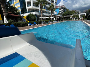 Апартаменты у моря 320 м с балконом