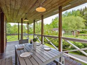 Частный дом "Двухуровневый коттедж с открытой террасой"