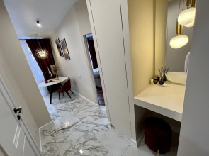 Апартаменты Дизайнерская квартира в Жк Российский с панорамной лоджией